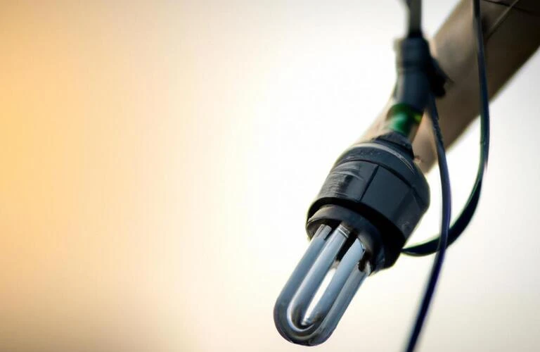 未来を照らす電気工事。あなたの技術で、明るい社会を築きましょう