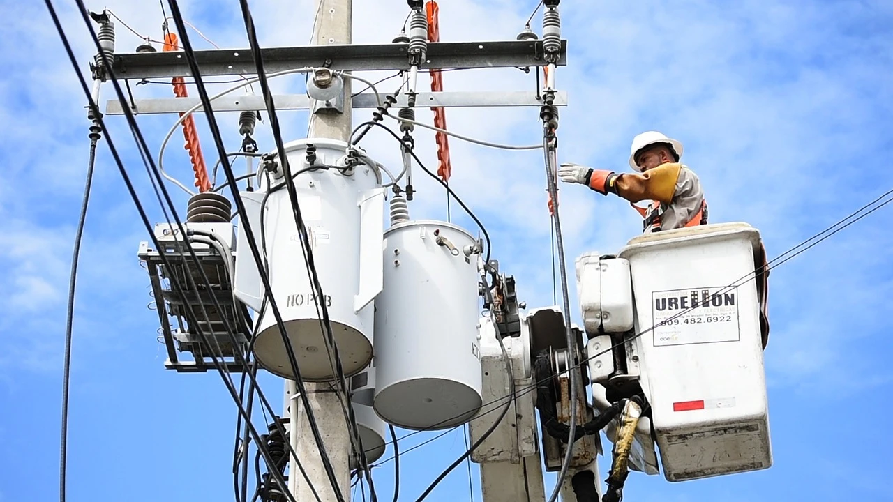 未経験からスペシャリストへ！電気工事の道を切り拓く
